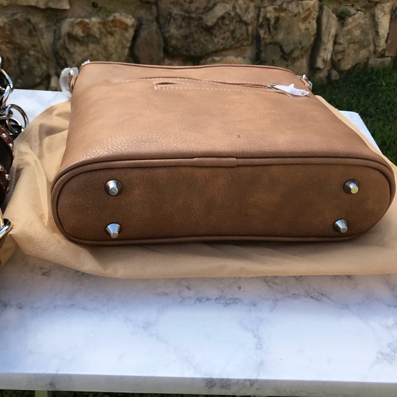 Montana West Concho Brown Crossbody - Picture 8 of 8